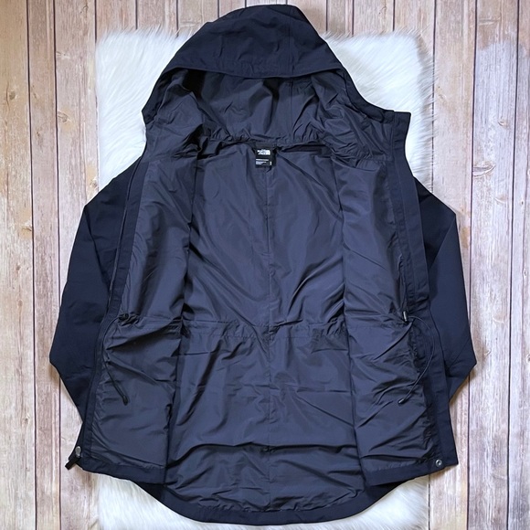 The North Face Women’s Kepplier Aviator Navy Rain Jacket - Picture 4 of 8